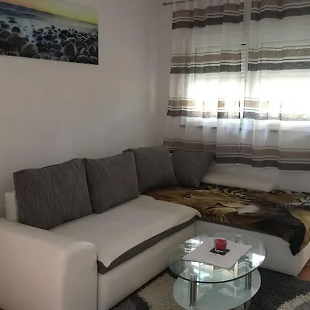 Appartamento With Parking Space - 24593 Zara